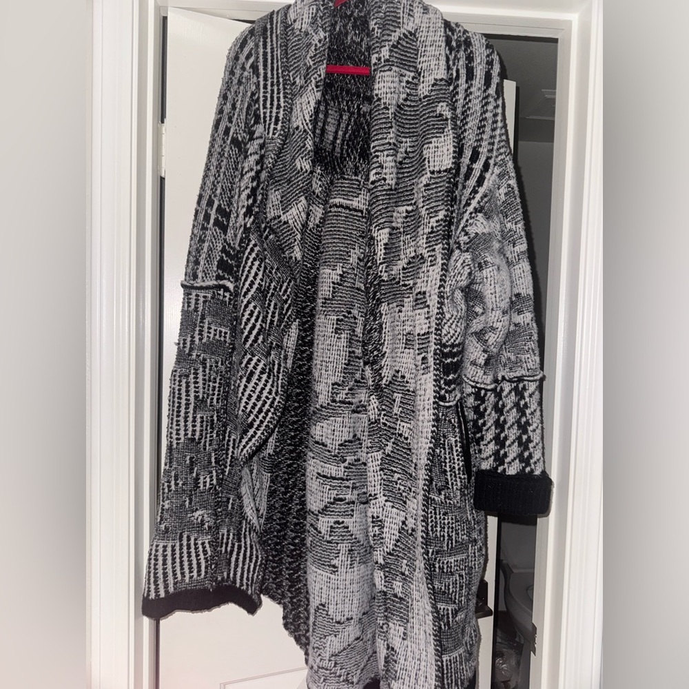 Free people mixed knit maxi cardigan sweater Harlow black white size small - Picture 4 of 11